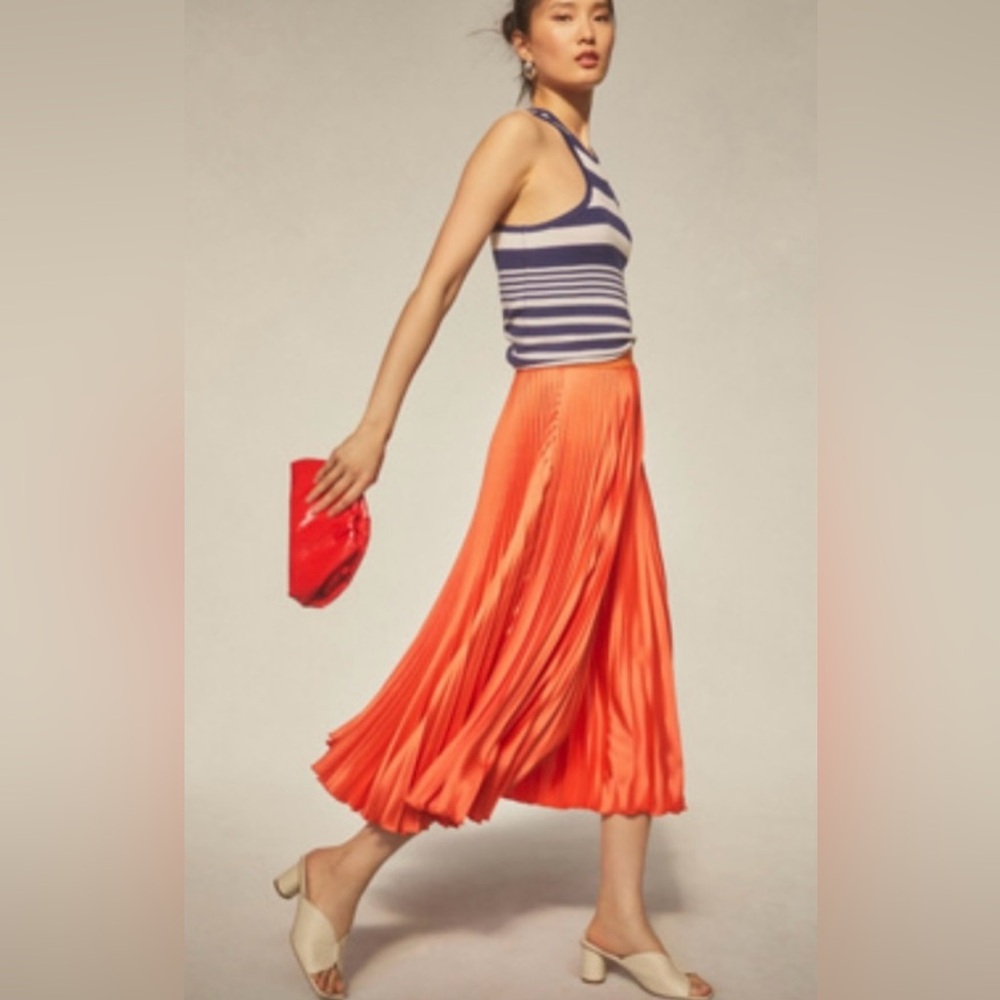 Free People ✨ Elegant Orange Pleated Skirt - Picture 2 of 6
